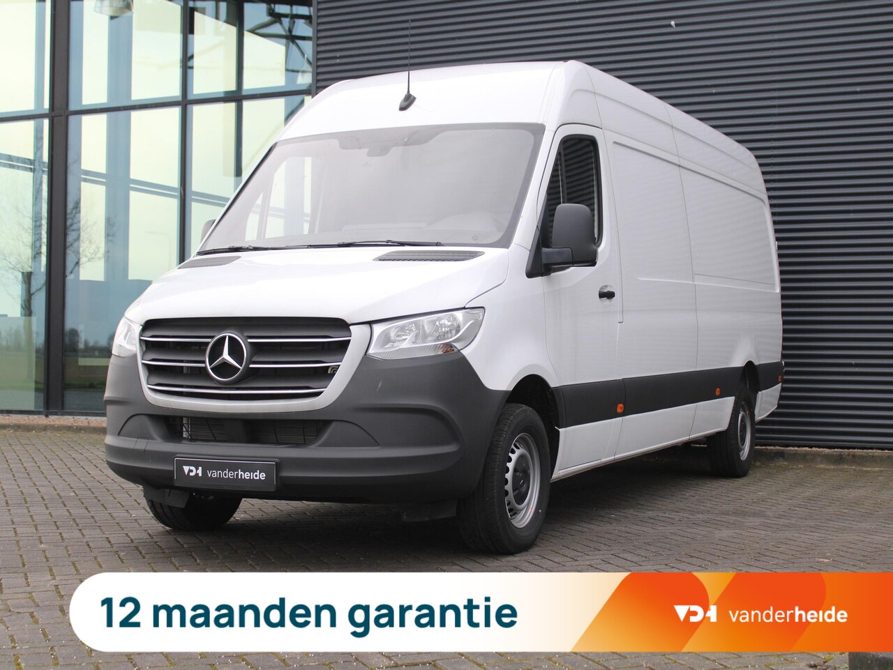 Mercedes-Benz Sprinter - 317 1.9 CDI L3H2 170PK AUT Trekhaak, achteruitrijcamera, navigatie, cruise control, bijrij - AutoWereld.nl