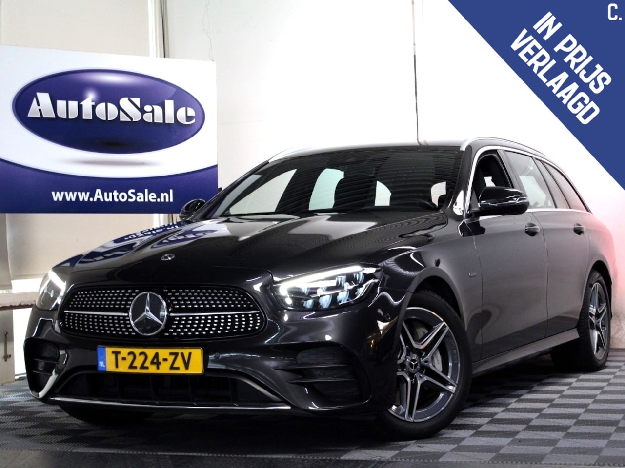 Mercedes-Benz E-klasse Estate - 300e AMG Line 334pk CARPLAY SFEER VIRTUAL CAMERA DAB '20 - AutoWereld.nl