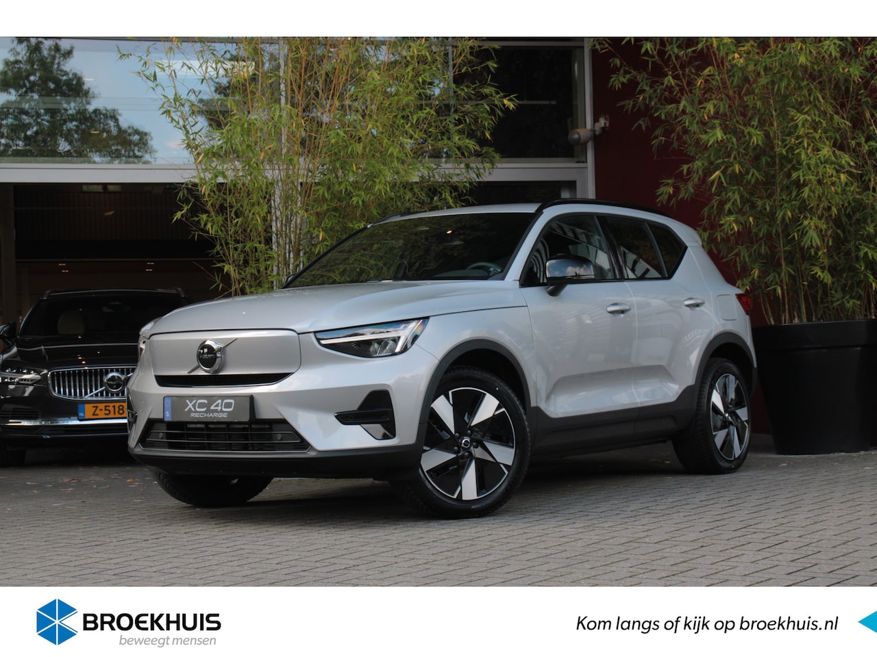 Volvo XC40 - Single Motor Extended Range Plus 82 kWh| warmtepomp| Adaptive Cruise| Blindspot| Camera - AutoWereld.nl