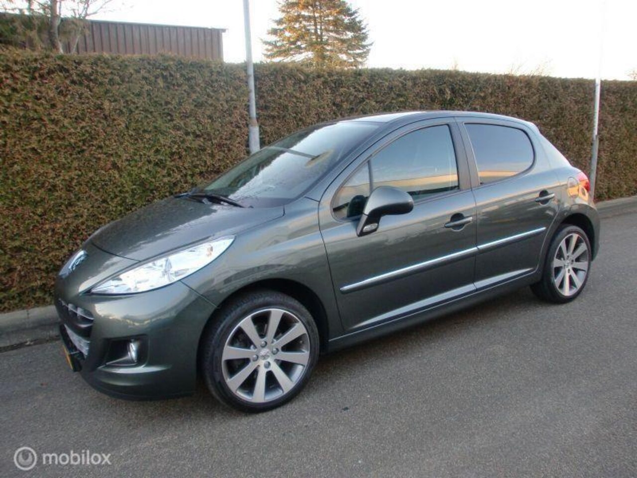 Peugeot 207 - Féline THP 1.6 16v 156 PK 5-DEURS - AutoWereld.nl