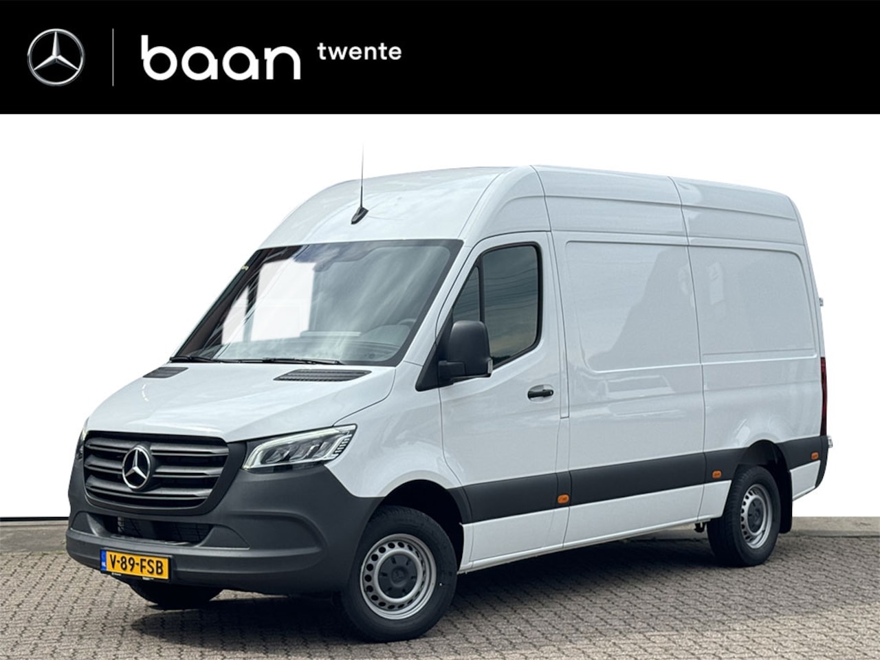 Mercedes-Benz Sprinter - 317 L2H2 | LED, Camera, Cruise | Direct leverbaar - AutoWereld.nl