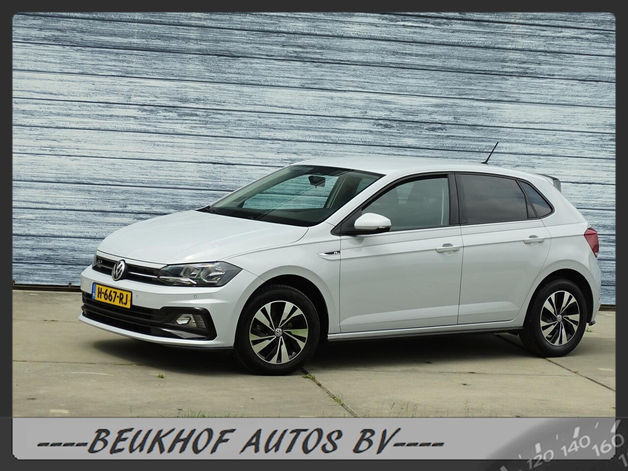 Volkswagen Polo - 1.0 TSI R-line Parkeersensor Carplay Velgen - AutoWereld.nl