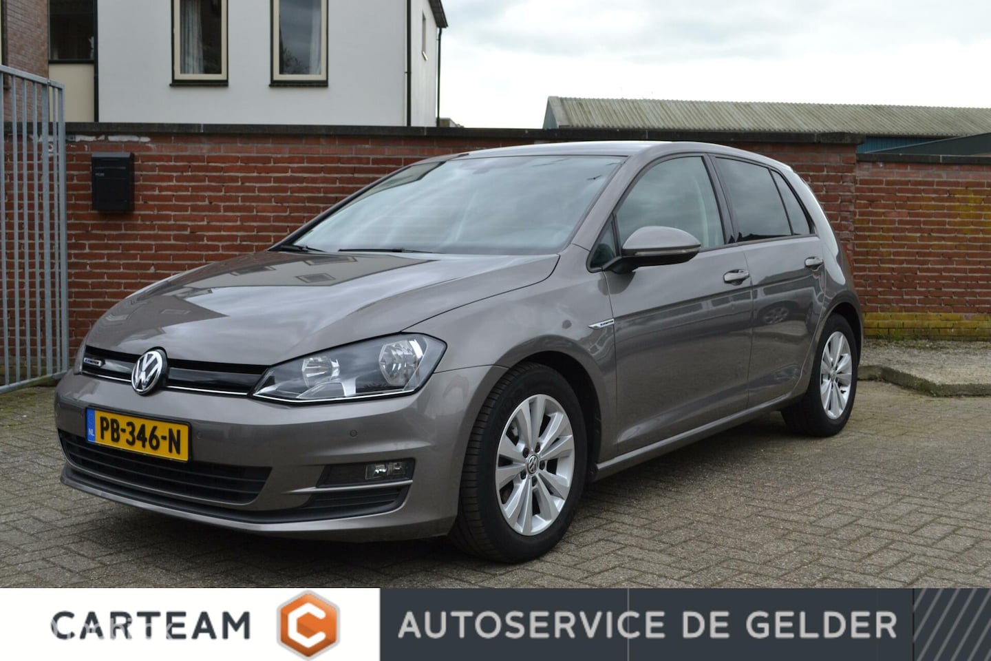 Volkswagen Golf - 1.0 TSI | Navi | DAB | PDC | CarPlay | 1e Eigenaar - AutoWereld.nl