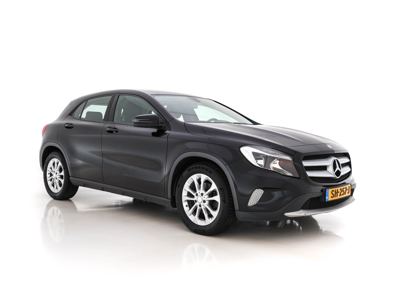 Mercedes-Benz GLA-Klasse - 180 CDI *NAVI-FULLMAP | AIRCO | COMFORT-SEAT | 17"ALU* - AutoWereld.nl