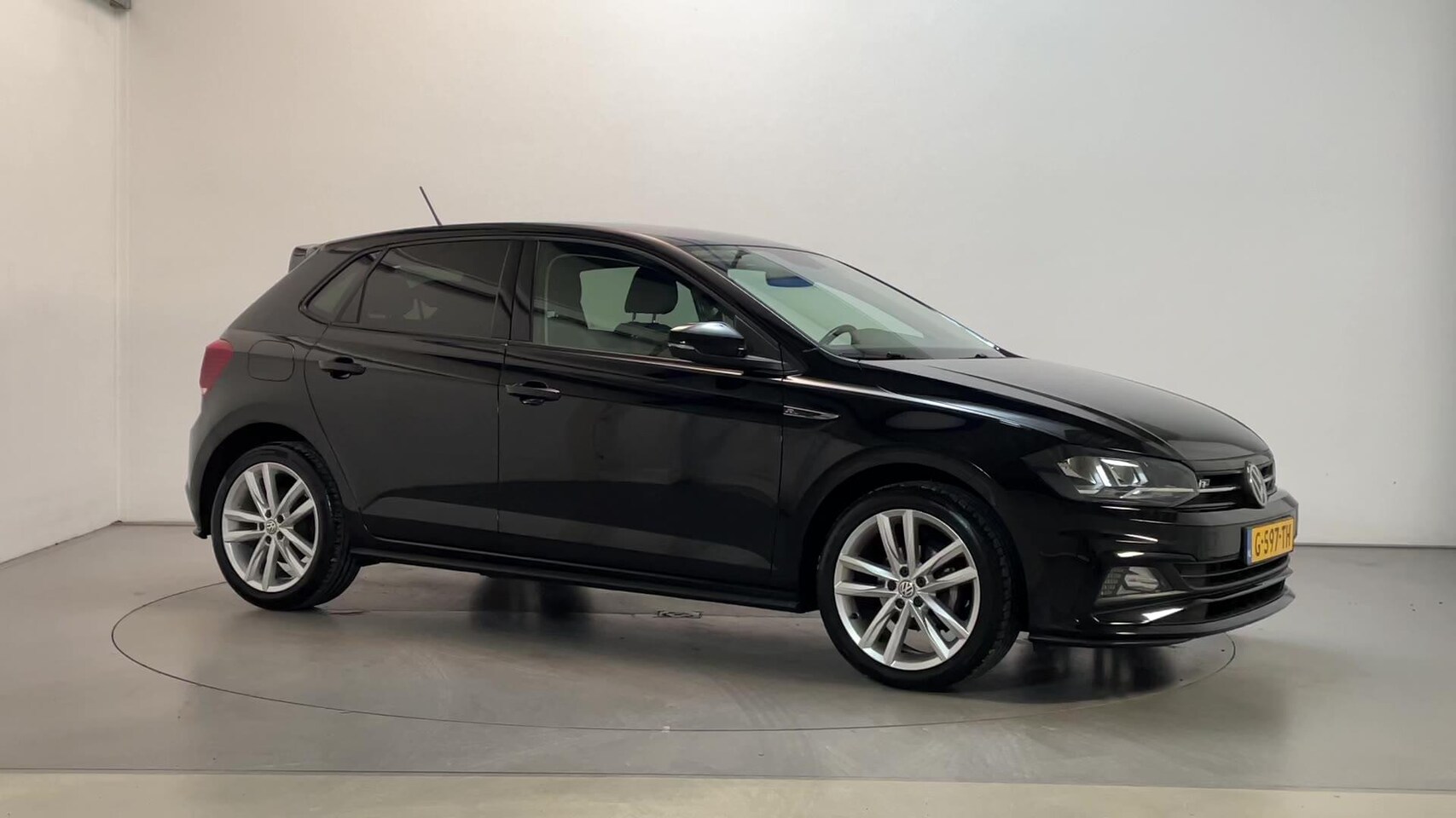 Volkswagen Polo - 1.0 TSI Highline R-Line Navigatie App-Connect DAB+ - AutoWereld.nl