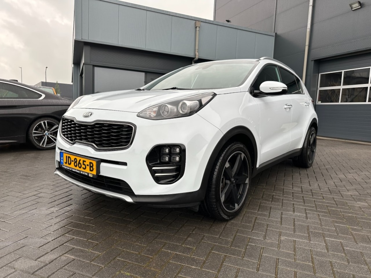 Kia Sportage - 1.6T-GDI GT-Line First Edition Navi Leder Trekhaak - AutoWereld.nl