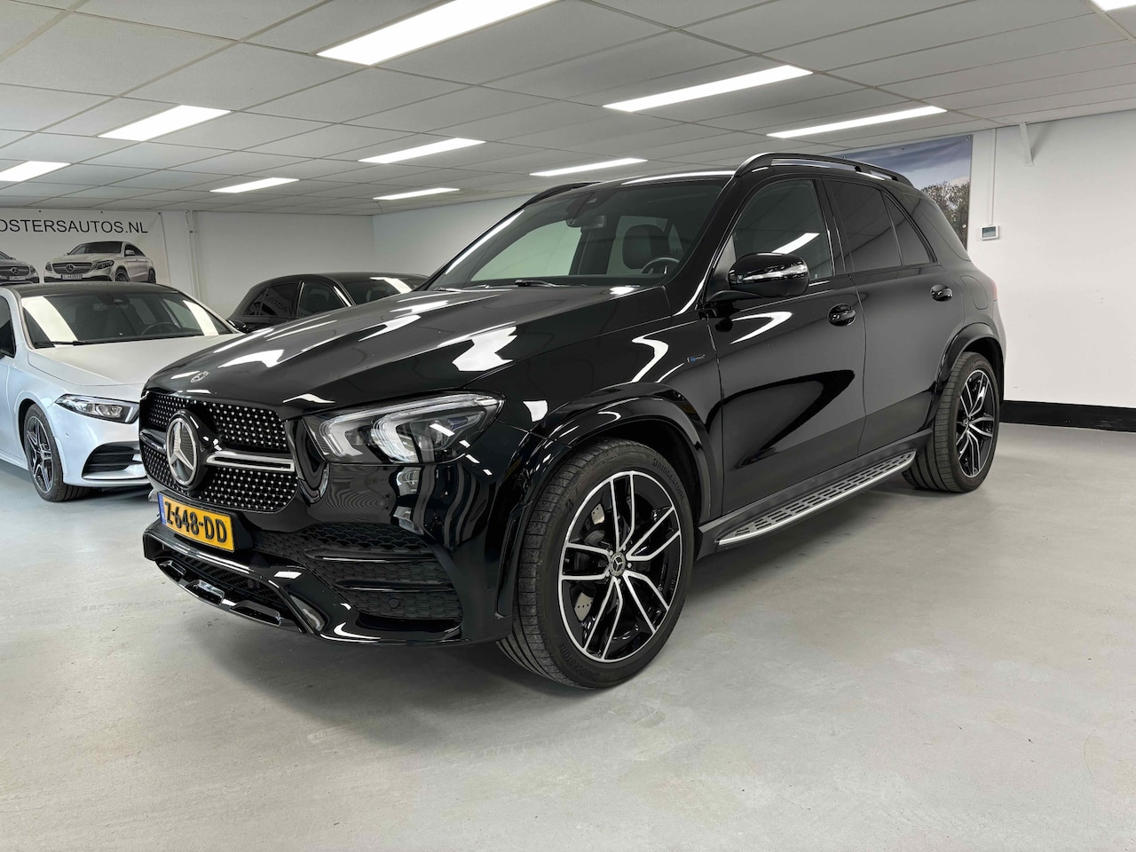 Mercedes-Benz GLE-Klasse - 350 e 4MATIC AMG Premium Plus Luchtvering Memory - AutoWereld.nl