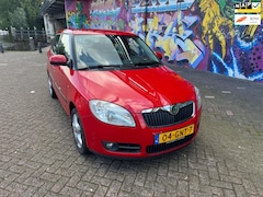 Skoda Fabia - 1.2-12V Ambiente airco elektrische ramen zeer nette goed onderhouden perfect rijdende