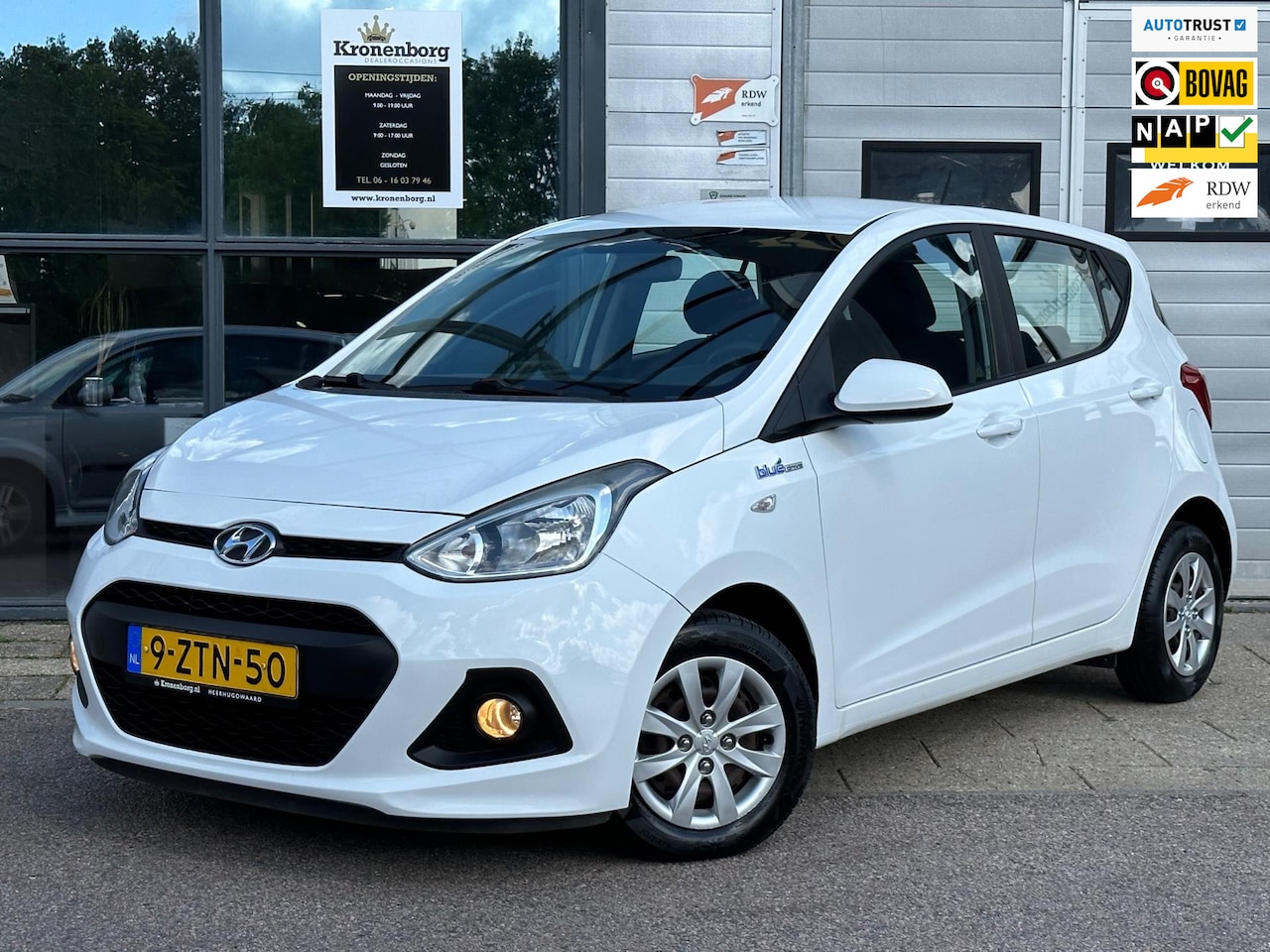 Hyundai i10 - 1.0i i-Motion Comfort Plus 1.0i i-Motion Comfort Plus, CruiseC, ClimaC, NAP, APK - AutoWereld.nl