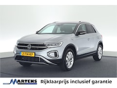 Volkswagen T-Roc - 1.5 TSI 150pk DSG Style Trekhaak Camera Keyless Virtual Cockpit IQ.Light Navigatie