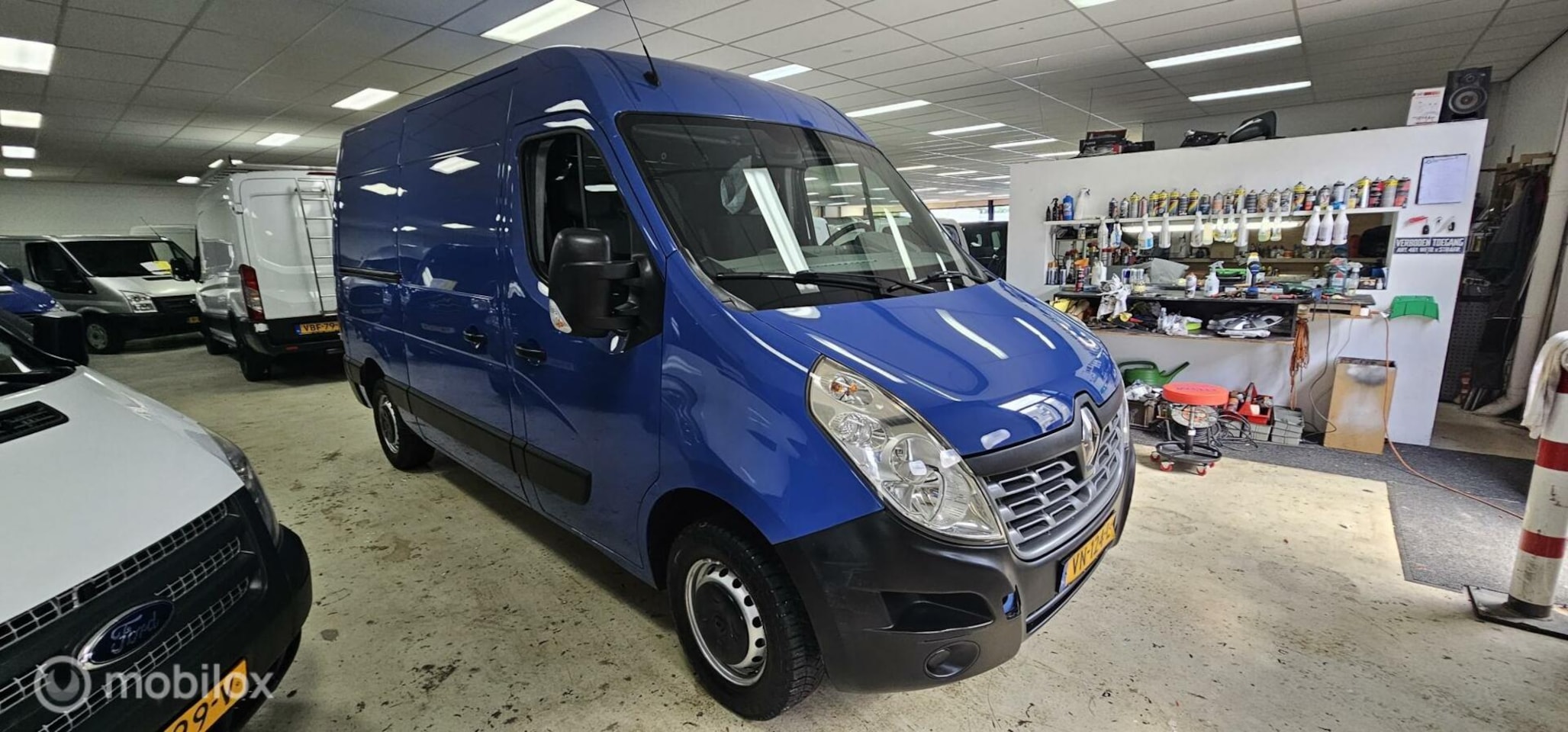 Renault Master - bestel T35 2.3 dCi L2H2 - AutoWereld.nl