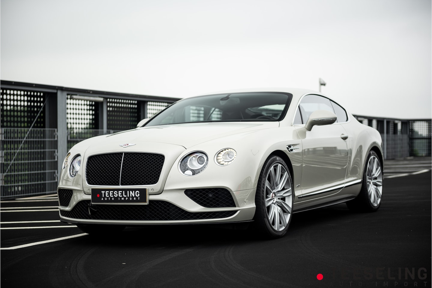 Bentley Continental GT - 4.0 V8S | NL Auto | Naim | Dealer onderhouden - AutoWereld.nl