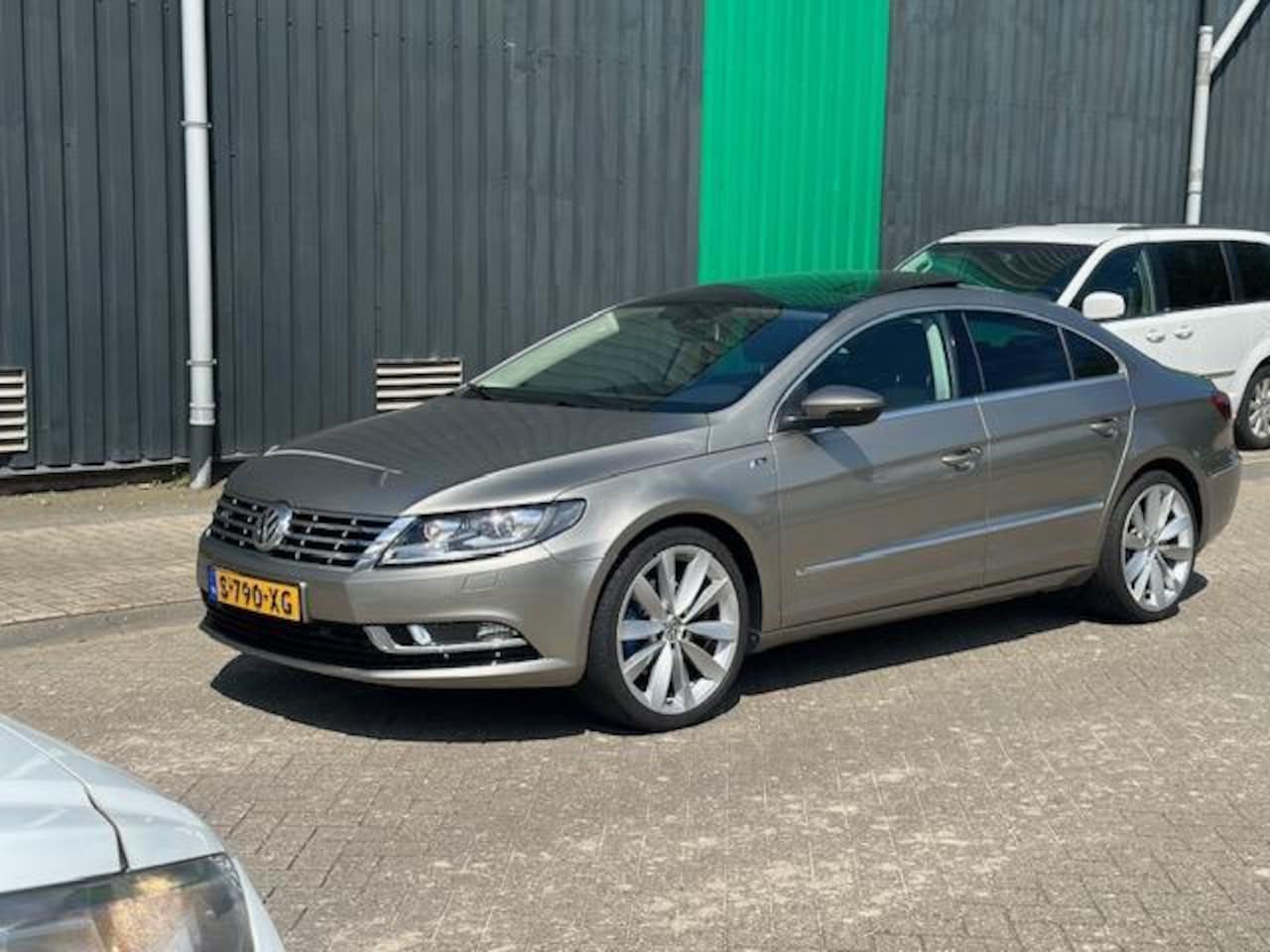 Volkswagen CC - 1.8 TSI AUTOMAAT-PANO-LEDER - AutoWereld.nl