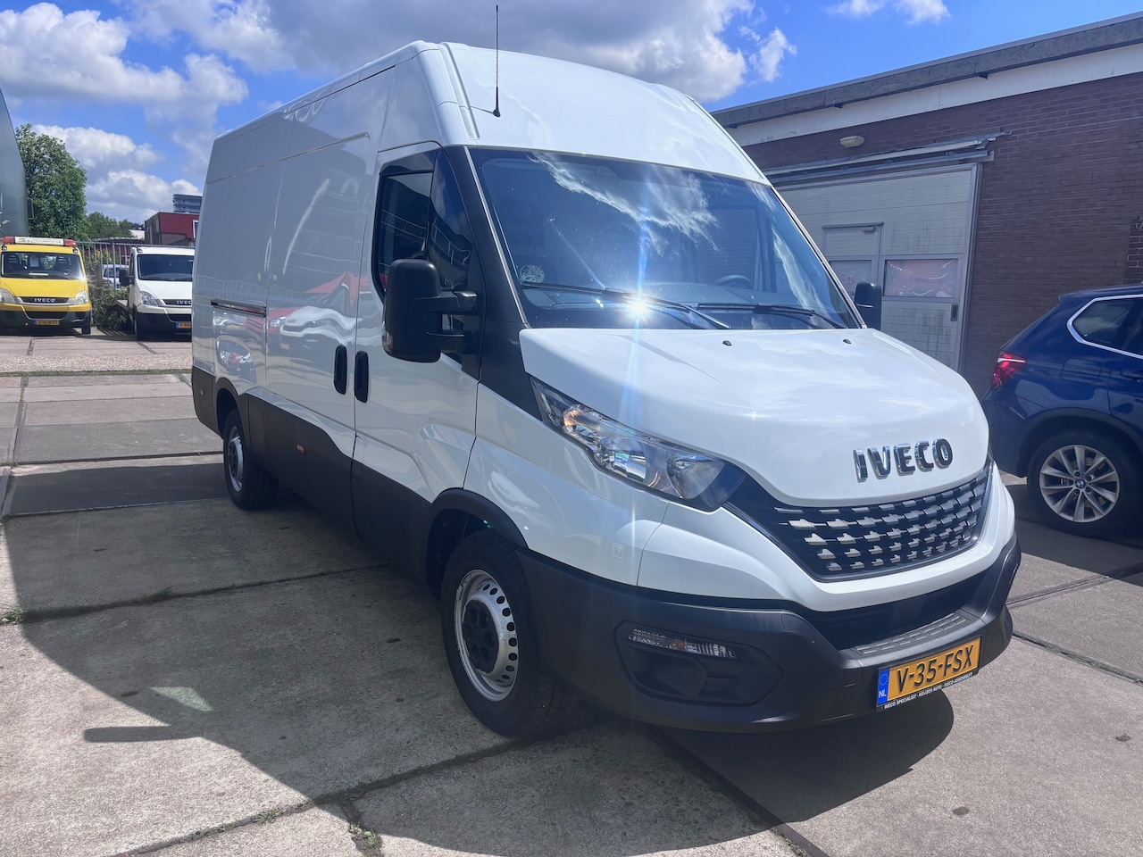 Iveco Daily - 35S14V 2.3 352 H2 AHG 3500 kg!