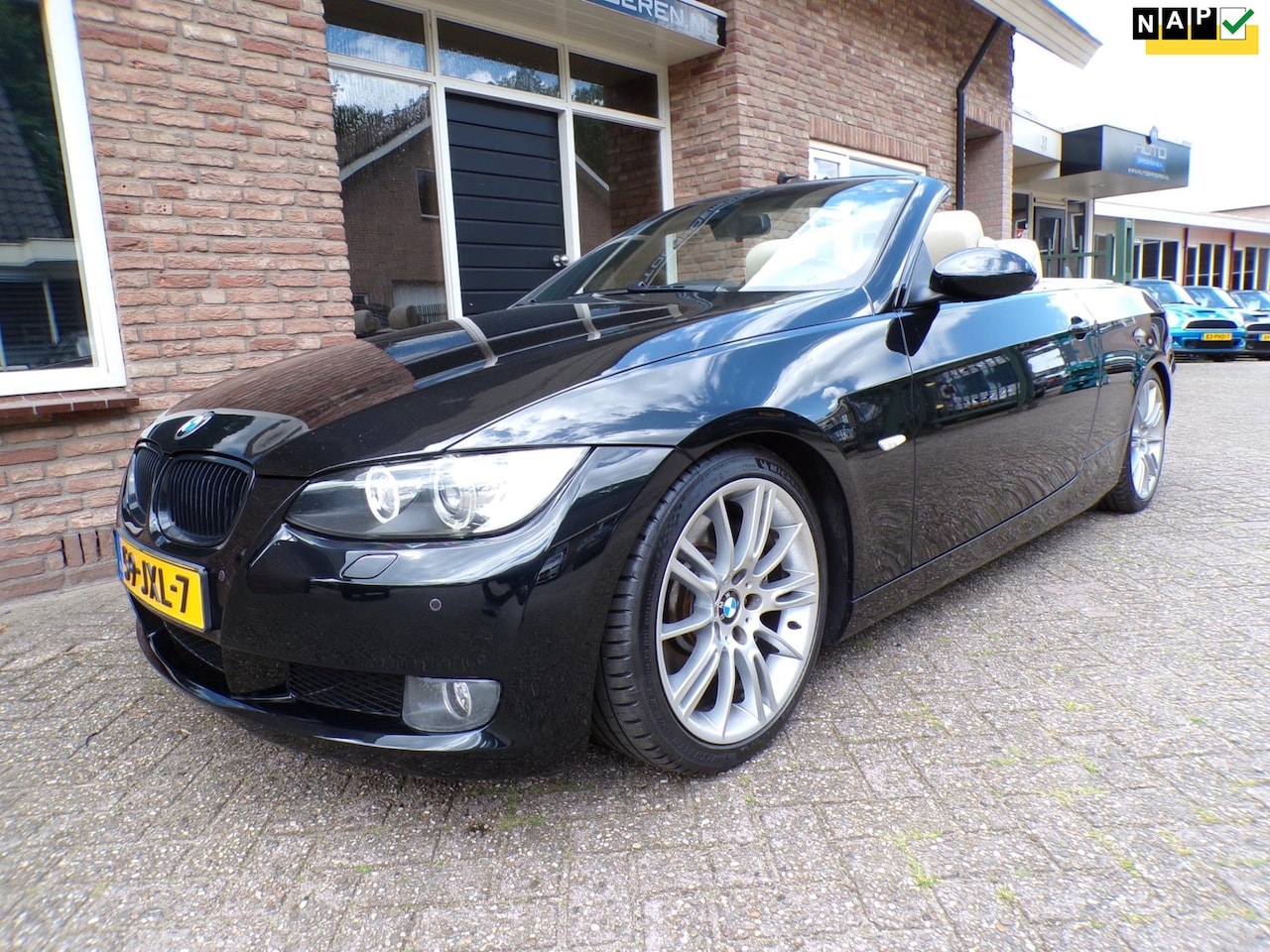 BMW 3-serie Cabrio - 335i Automaat / Leder / Navi / Clima / Dealeronderhouden - AutoWereld.nl