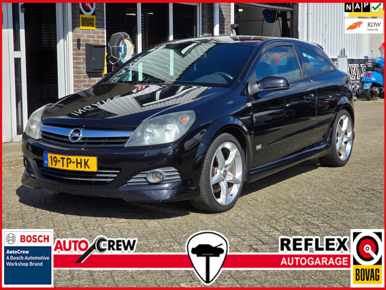 Opel Astra GTC - OPC 2.0 T Sport AIRCO|CRUISE|MM-Speler - AutoWereld.nl