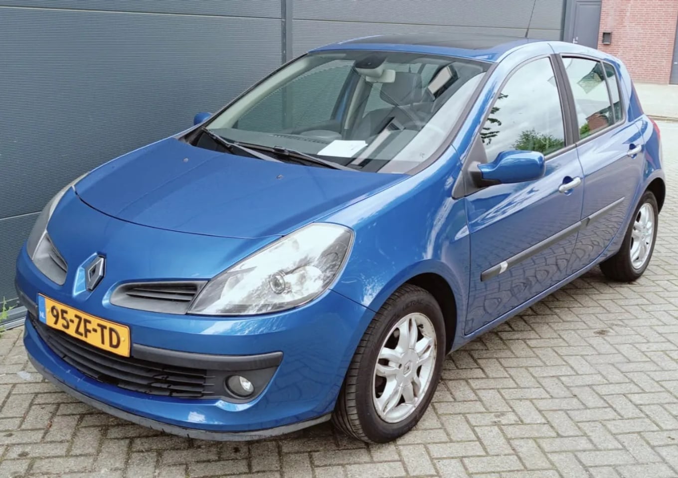 Renault Clio - 1.4-16V Dynamique S 1.4 16V Dynamique S - AutoWereld.nl