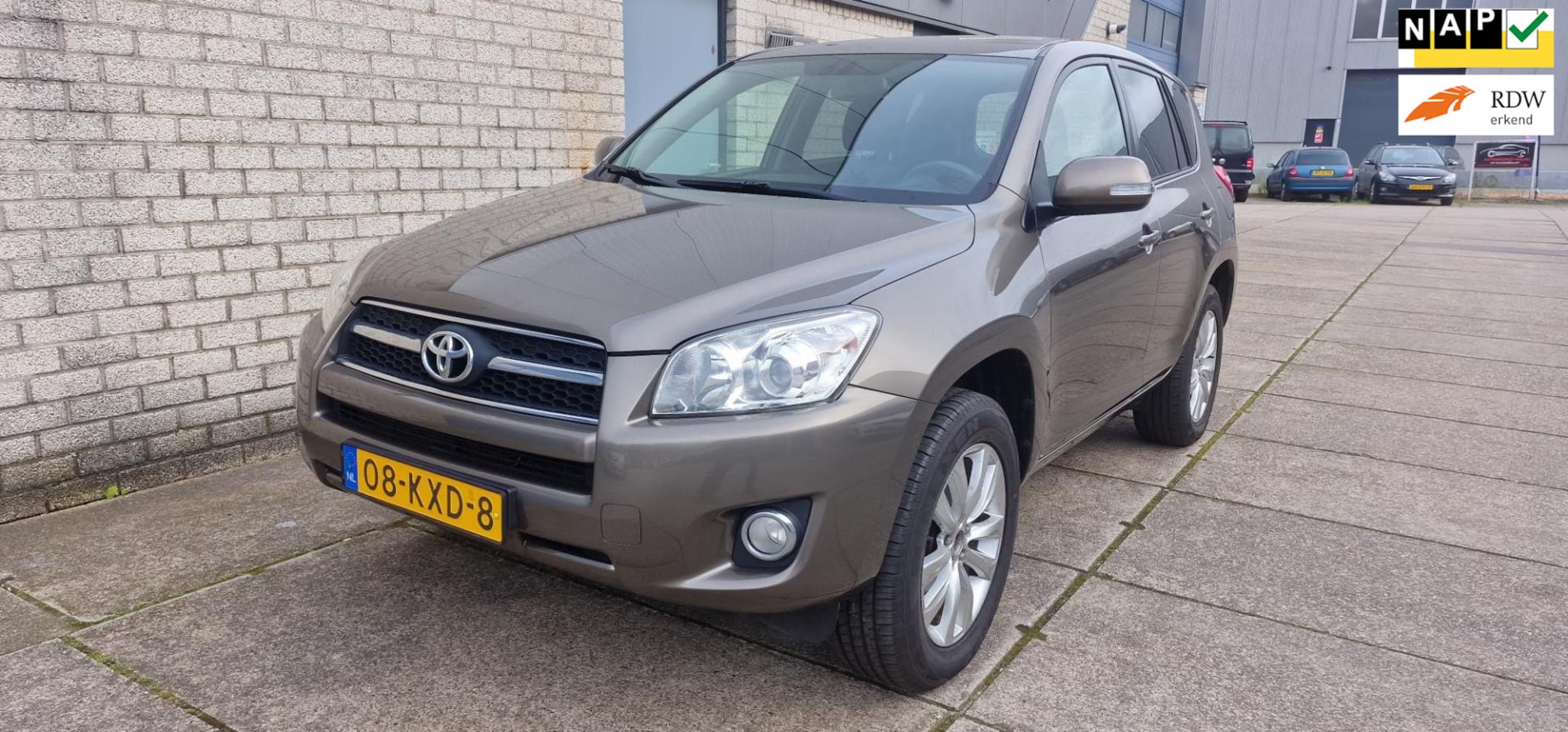 Toyota RAV4 - 2.0 VVTi Dynamic 4x4 3e eigenaar Airco NAP 1jaar APK - AutoWereld.nl