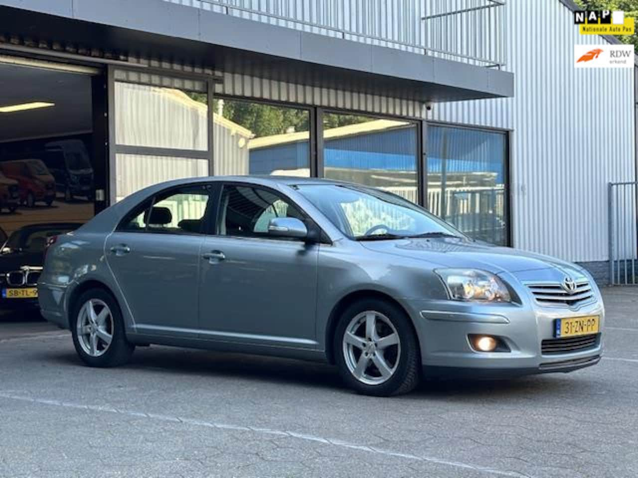 Toyota Avensis - 2.0 VVTi Luna Business / Automaat / Airco / Cruise / 2008 - AutoWereld.nl