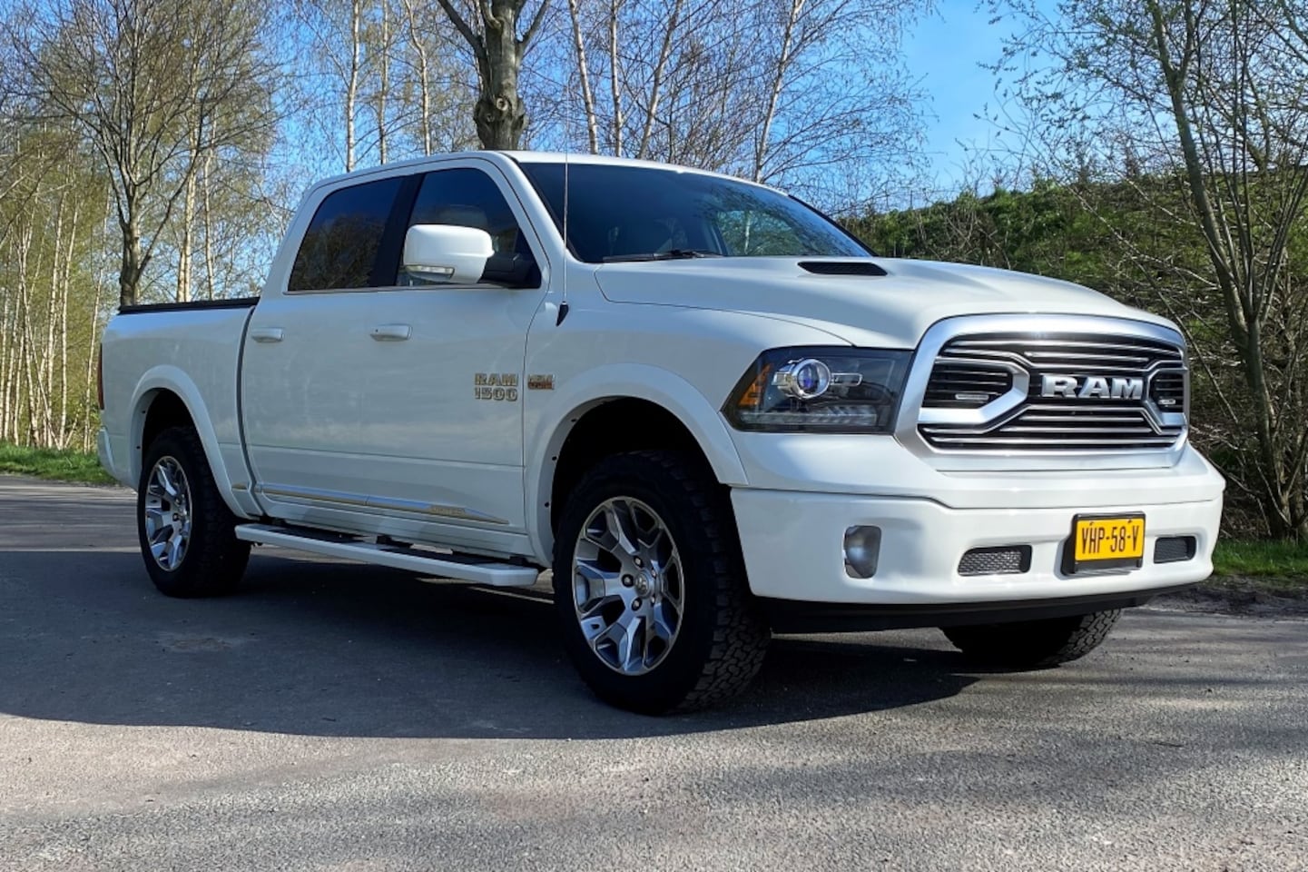 Dodge Ram Pick Up - 1500 LARAMIE LIMITED 4X4 5.7 HEMI V8 MARGE! - AutoWereld.nl