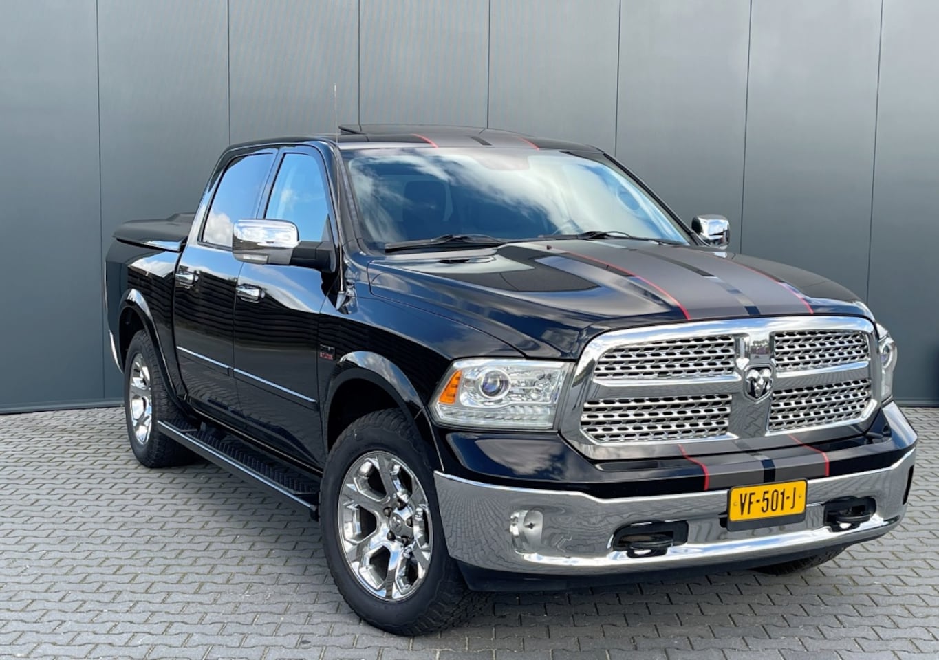 Dodge Ram 1500 - 5.7 4X4 HEMI V8 CREW 3500KG MARGE! - AutoWereld.nl