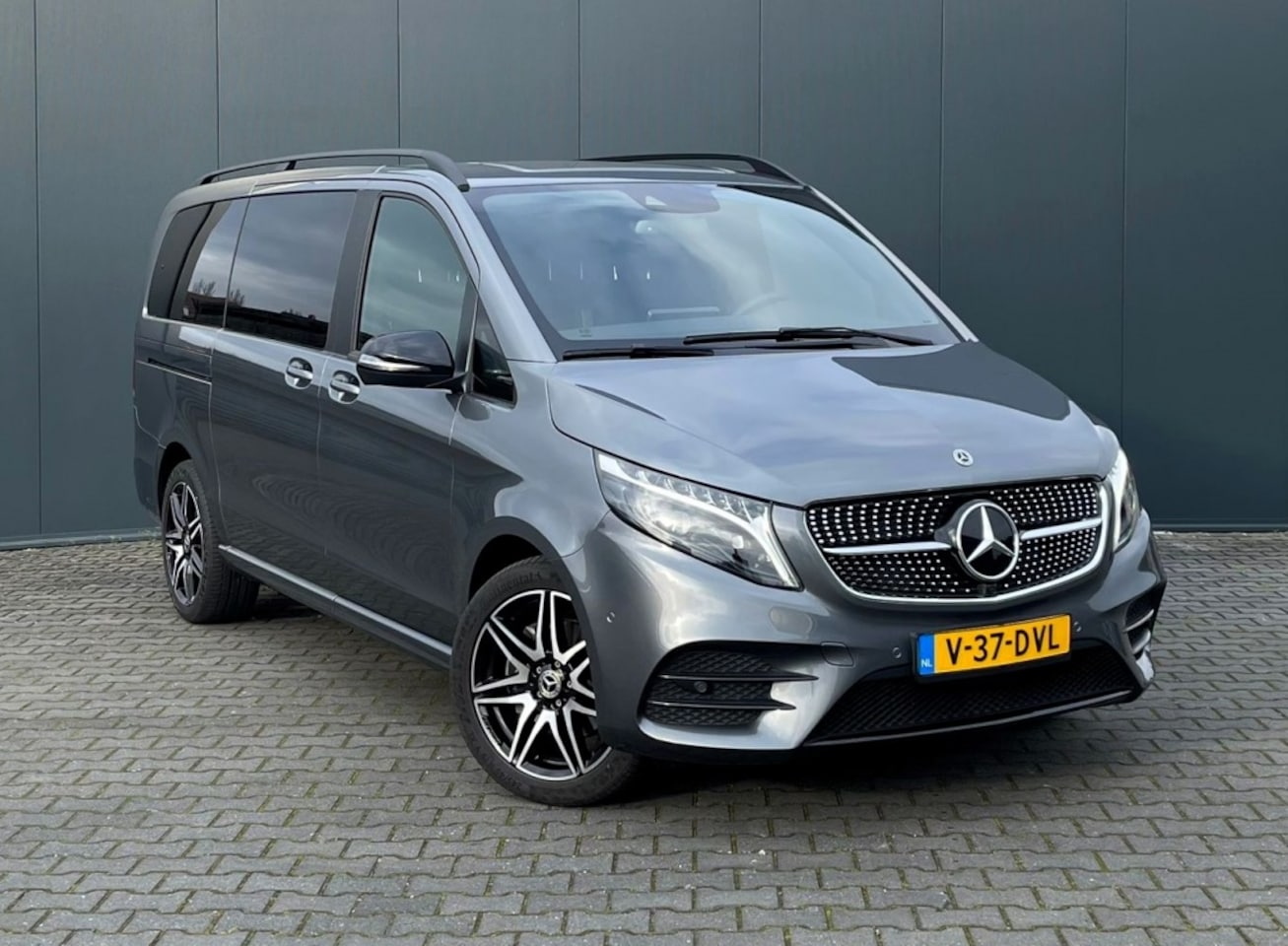 Mercedes-Benz V-klasse - 250 AMG VOL OPTIE STANDKACHEL DEMO - AutoWereld.nl