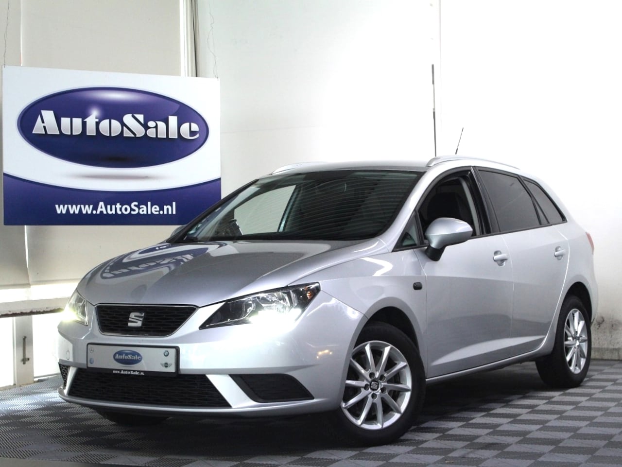 Seat Ibiza ST - 1.0 EcoTSI DSG Style Connect 2eEIG! BT CRUISE PDC ECC '15 - AutoWereld.nl