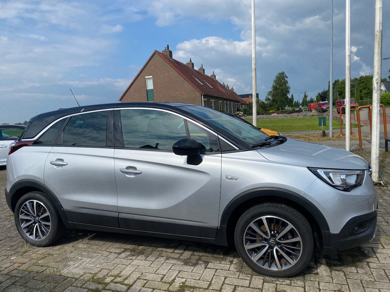 Opel Crossland X - 1.2 Turbo Innovation Navigate Camera