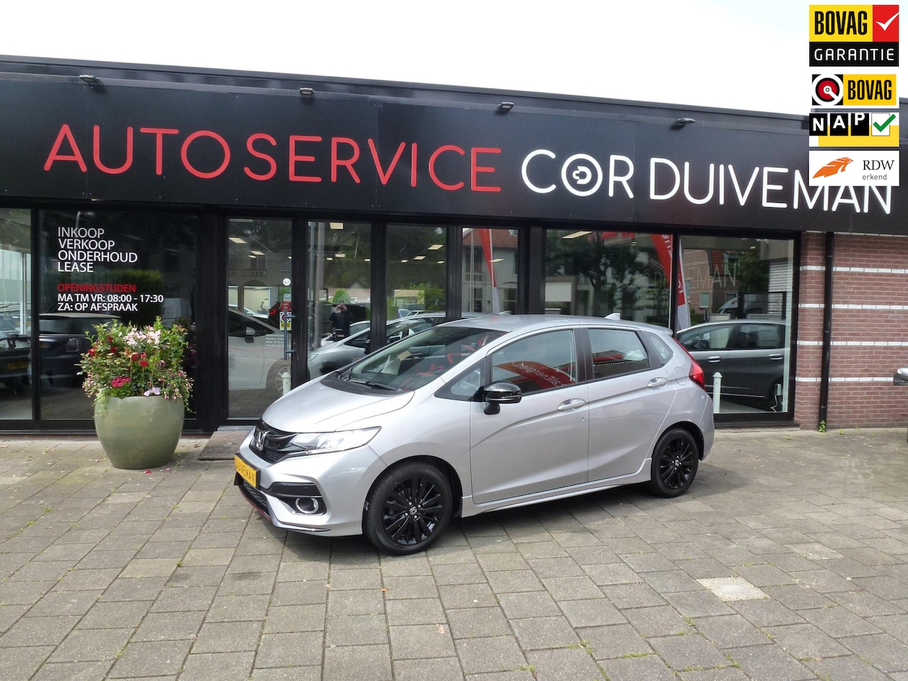 Honda Jazz - DYNAMIC UITVOERING AUTOMAAT//NAVIGATIE// VOLLEDIG ONDERHOUDEN//30.000 KM - AutoWereld.nl