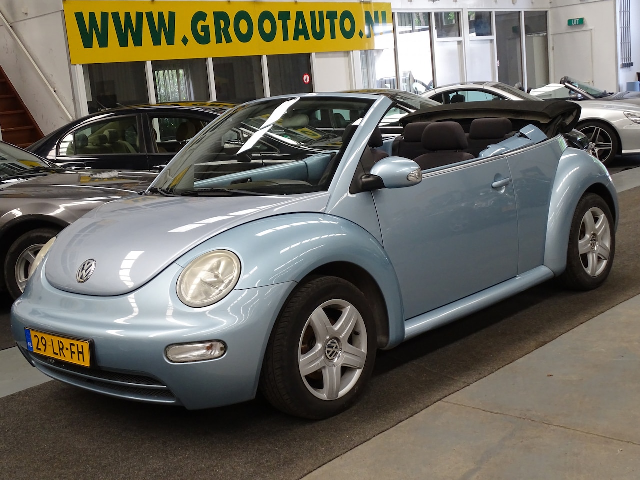 Volkswagen New Beetle Cabriolet - 2.0 Airco, NAP - AutoWereld.nl