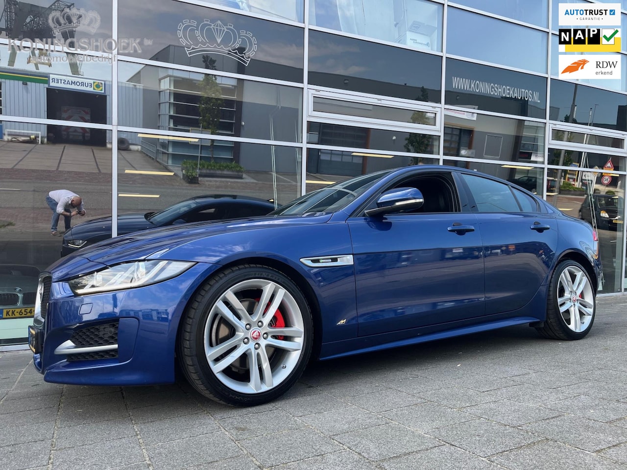 Jaguar XE - 2.0 Portfolio R-Sport - AutoWereld.nl