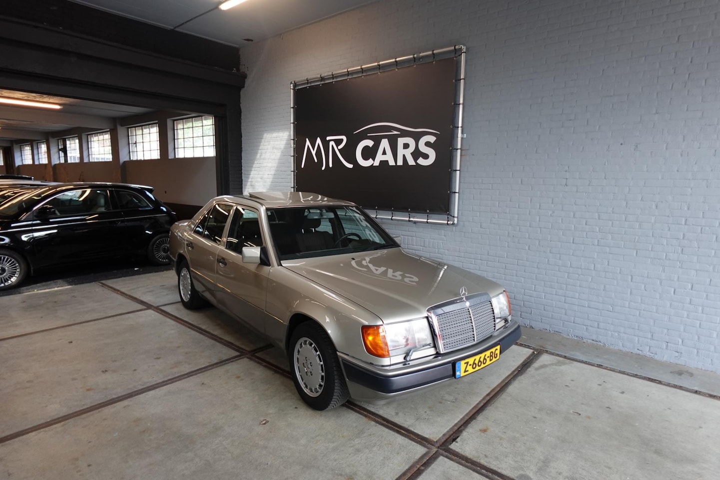 Mercedes-Benz 200-500 (W124) - 260 E Automaat - AutoWereld.nl