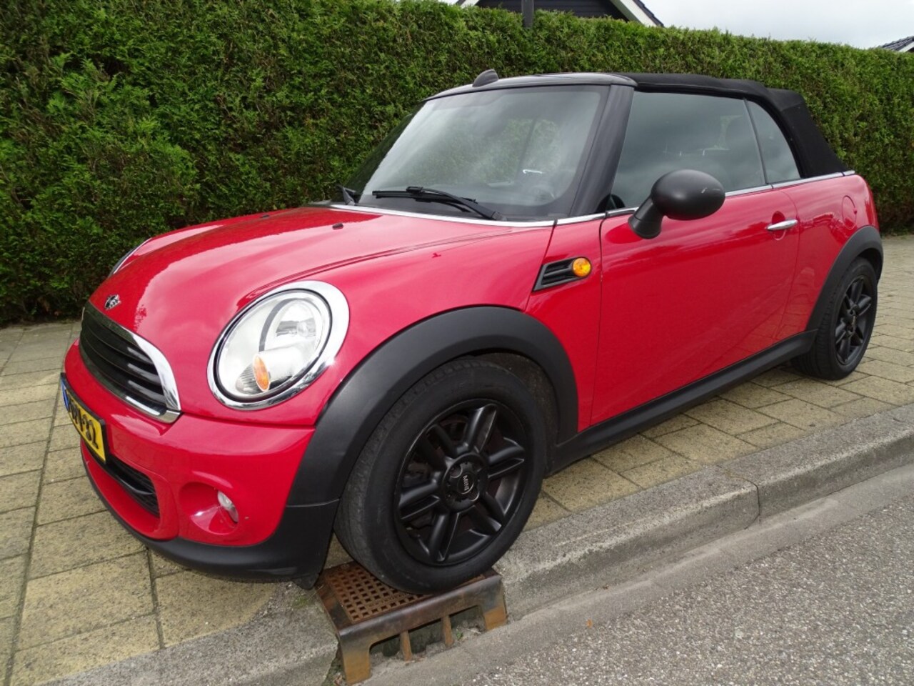 MINI One - 1.6 ONE Cabrio 98Pk- 112469 Km- Airco-Media centre-Navi - AutoWereld.nl