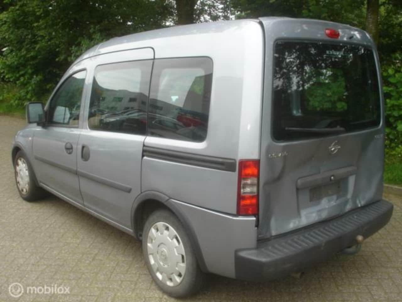 Opel Combo - 1.3 CDTI Airco 5 Pers. 160145 KM Rijdbare schade - AutoWereld.nl