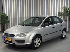 Ford Focus - 1.6-16V Trend