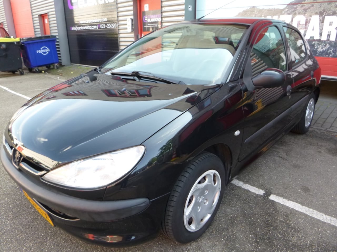 Peugeot 206 - 1.4 XT 1.4 XT,ZUINIG! 5 deurs,etc. - AutoWereld.nl