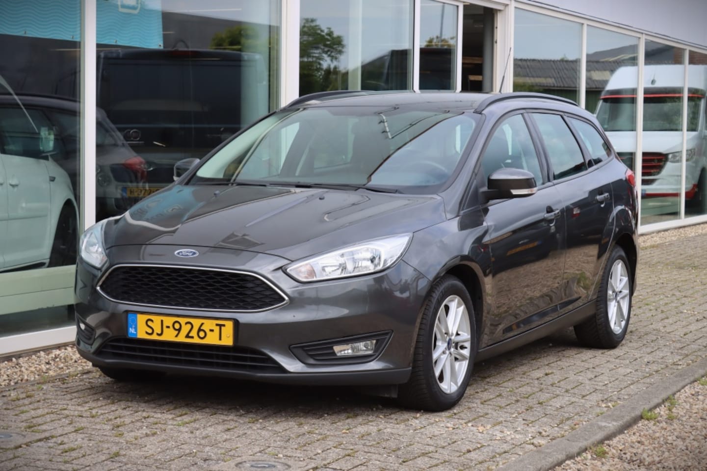 Ford Focus Wagon - 1.0 Lease Edition 1.0 Lease Edition - AutoWereld.nl