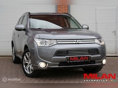 Mitsubishi Outlander - 2.0 PHEV Intense + TREKHAAK NAP DEALER ONDERHOUDEN LEDER