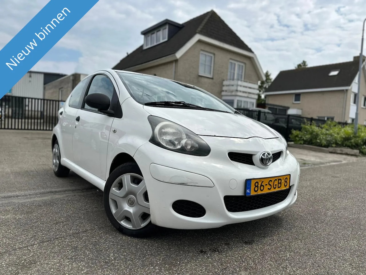 Toyota Aygo - 1.0-12V Now 1.0-12V Now - AutoWereld.nl