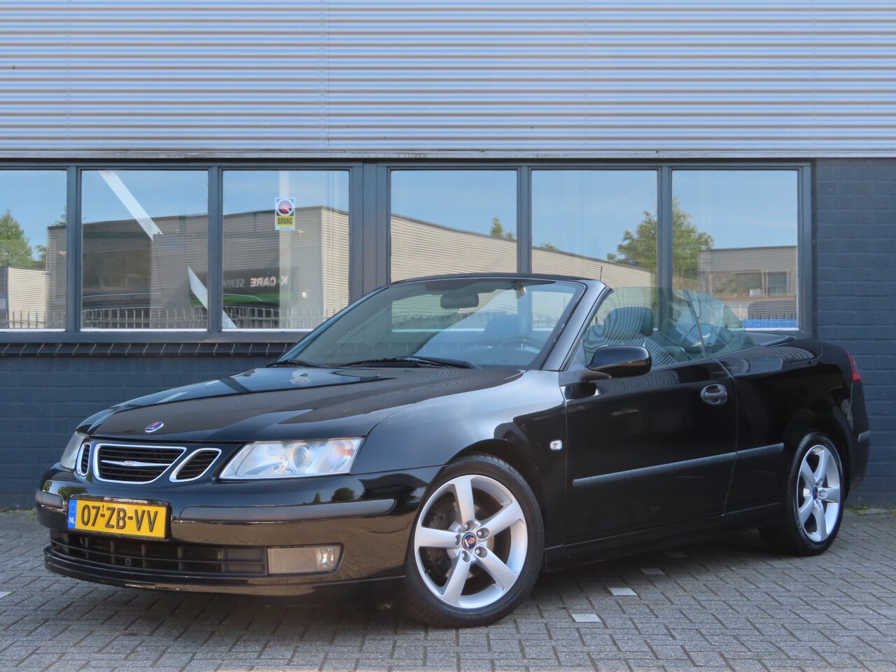 Saab 9-3 Cabrio - 2.0t Vector Automaat | Lederen bekleding | Parkeersensoren | Automatische airco | stoelver - AutoWereld.nl