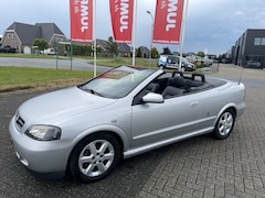 Opel Astra Cabriolet - 2.2-16V AUTOMAAT LEER AIRCO 104.000km