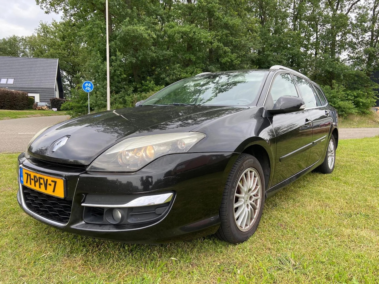 Renault Laguna Estate - 1.5 dCi Expression 1.5 dCi Expression - AutoWereld.nl