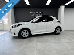 Toyota Yaris - 1.5 Hybrid | Lane | Camera | ACC | Mirrorcast