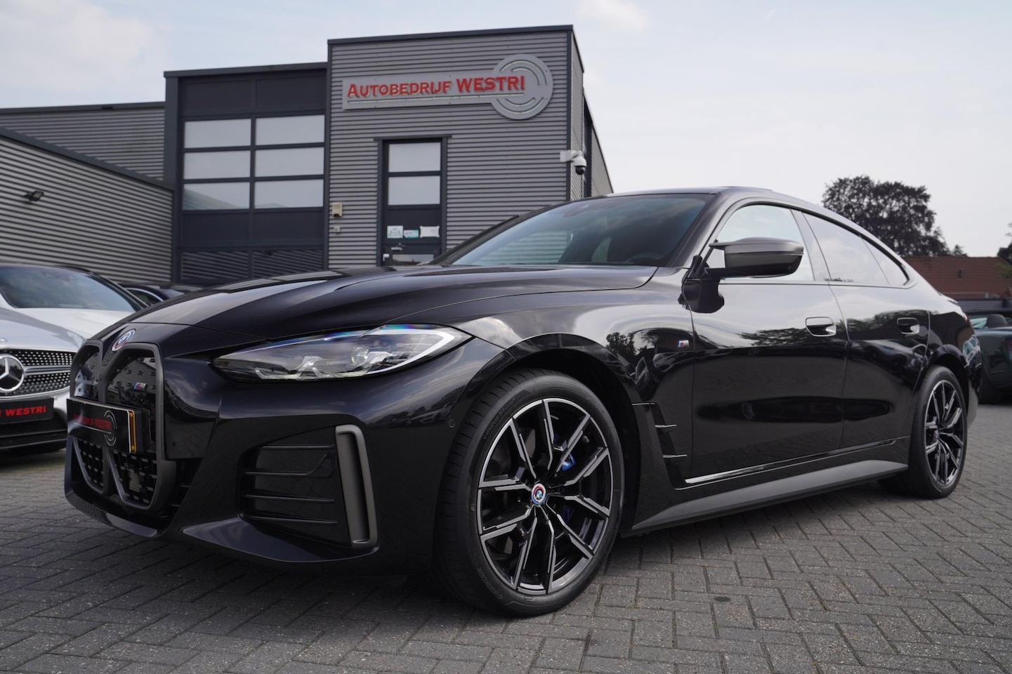 BMW i4 - M50 High Executive 84 kWh|Schuifdak|H&K|Carbon|Head Up - AutoWereld.nl