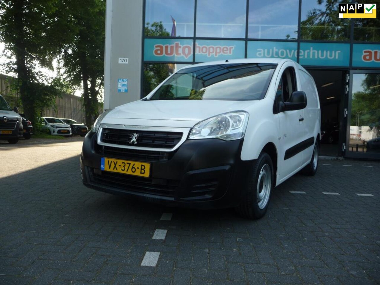 Peugeot Partner - 120 1.6 HDi 75 L1 XR 120 1.6 HDi 75 L1 XR - AutoWereld.nl