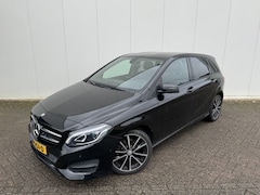 Mercedes-Benz B-klasse - 180 Automaat 180 URBAN NIGHT FAMILY EDITION Cruise control - Airco - Artico leder - Navi /