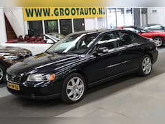 Volvo S60 - 2.4 Drivers Edition Airco, Schuif-/Kanteldak, Cruise control, Trekhaak