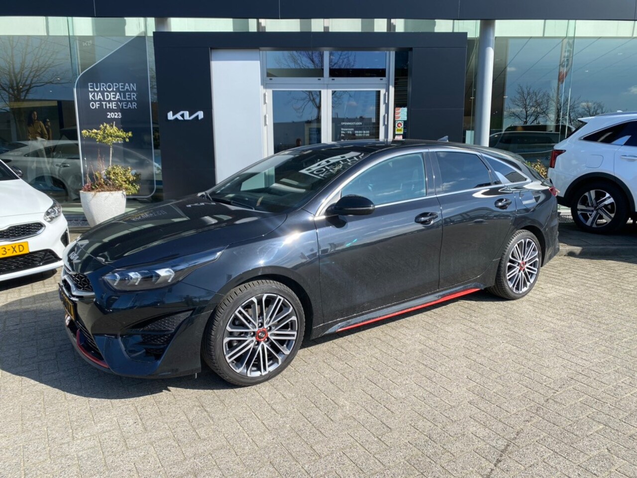 Kia Pro cee'd - 1.0 T-GDi GT-Line 18 Inch // Panorama Dak  info Roel 0492-588951 - AutoWereld.nl