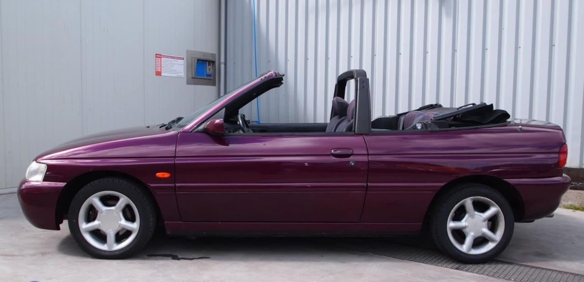 Ford Escort Cabrio - 1.8 XR3i - AutoWereld.nl