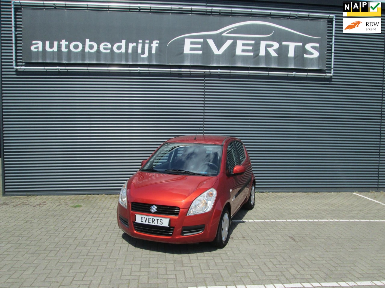 Suzuki Splash - 1.2 Comfort 107264 km nap airco super mooie auto boekjes aanwezig zeer zuinig en goedkoop - AutoWereld.nl